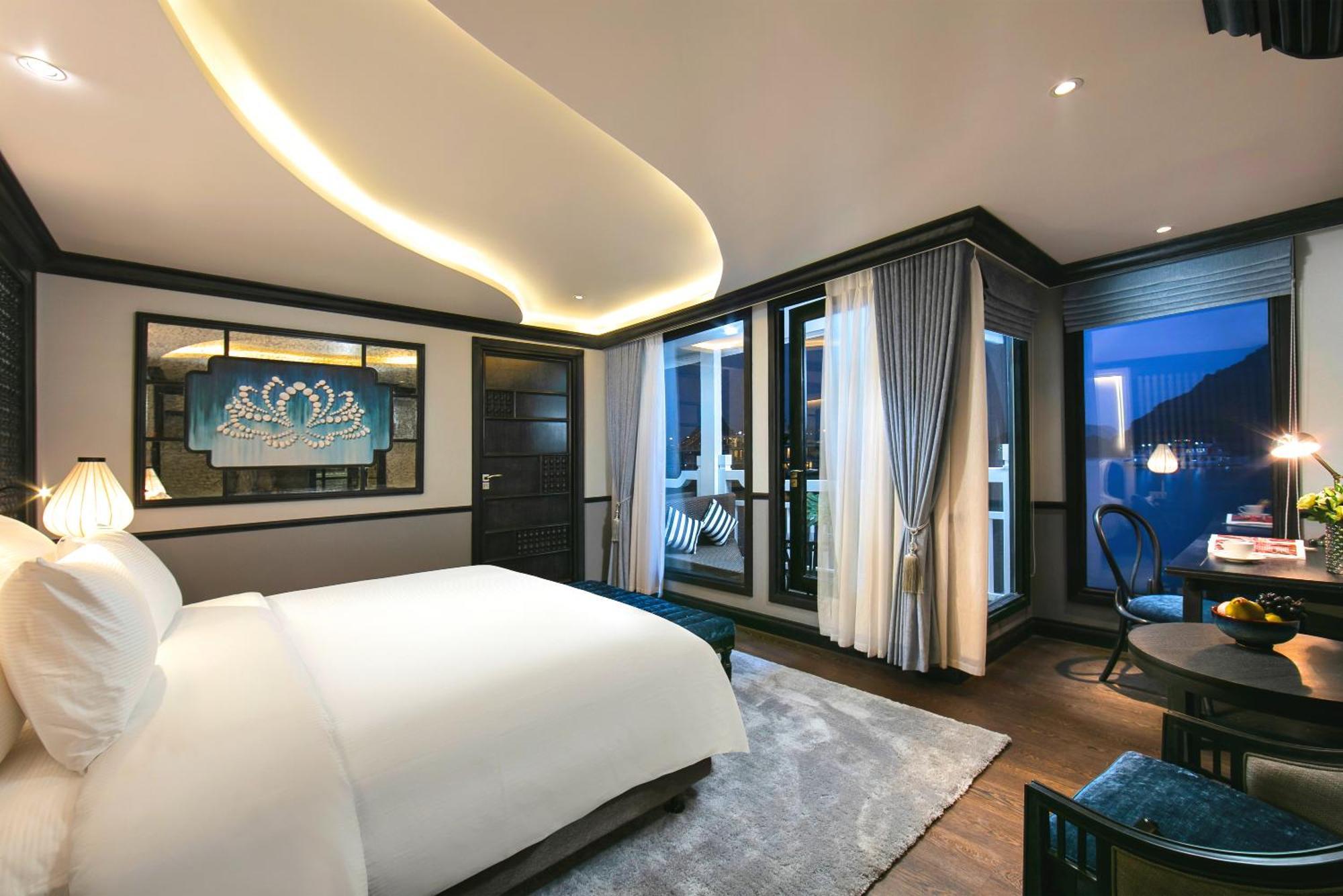 Le Journey Luxury Cruise Botel Ha Long