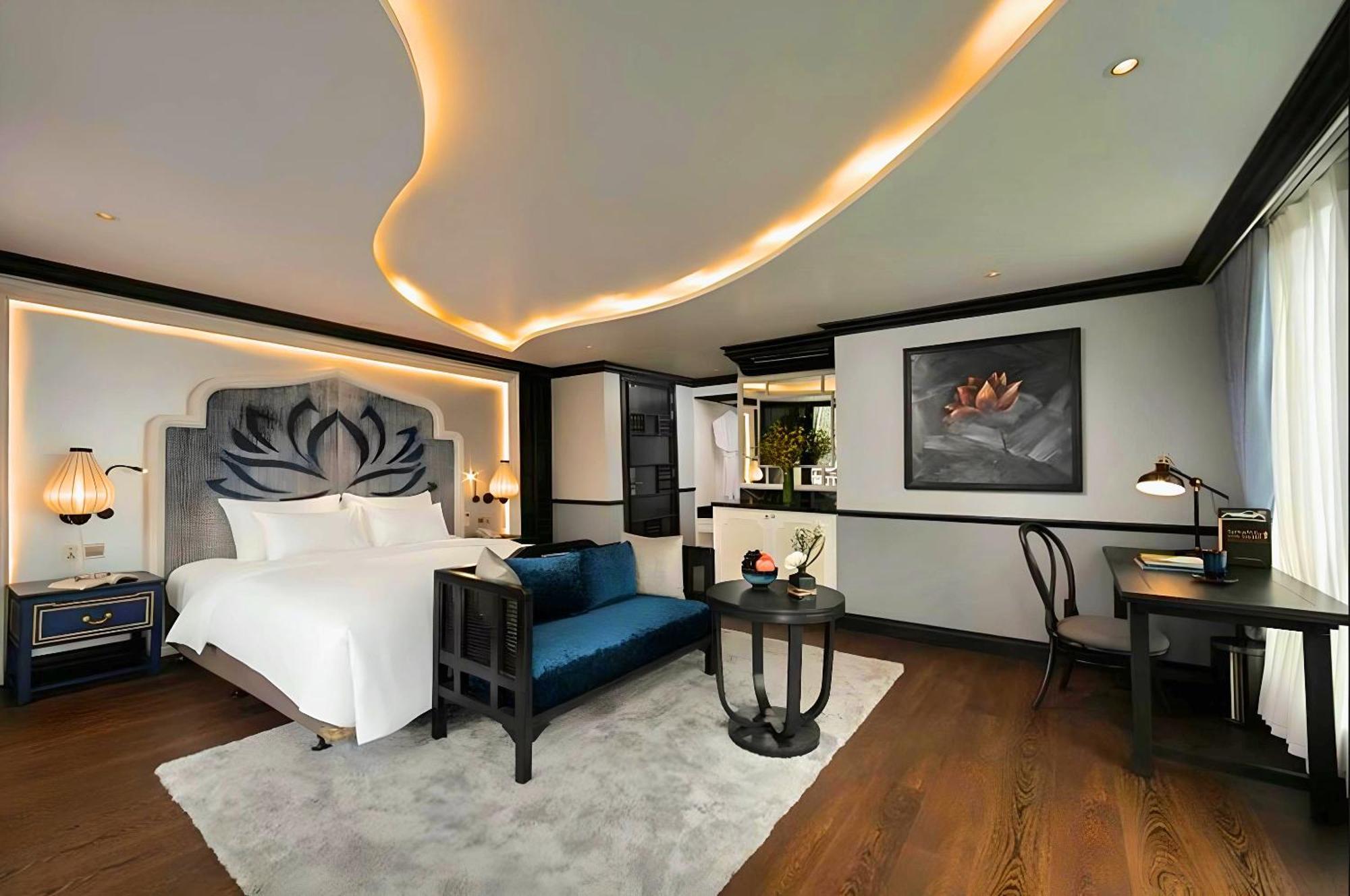 Botel Le Journey Luxury Cruise 5*